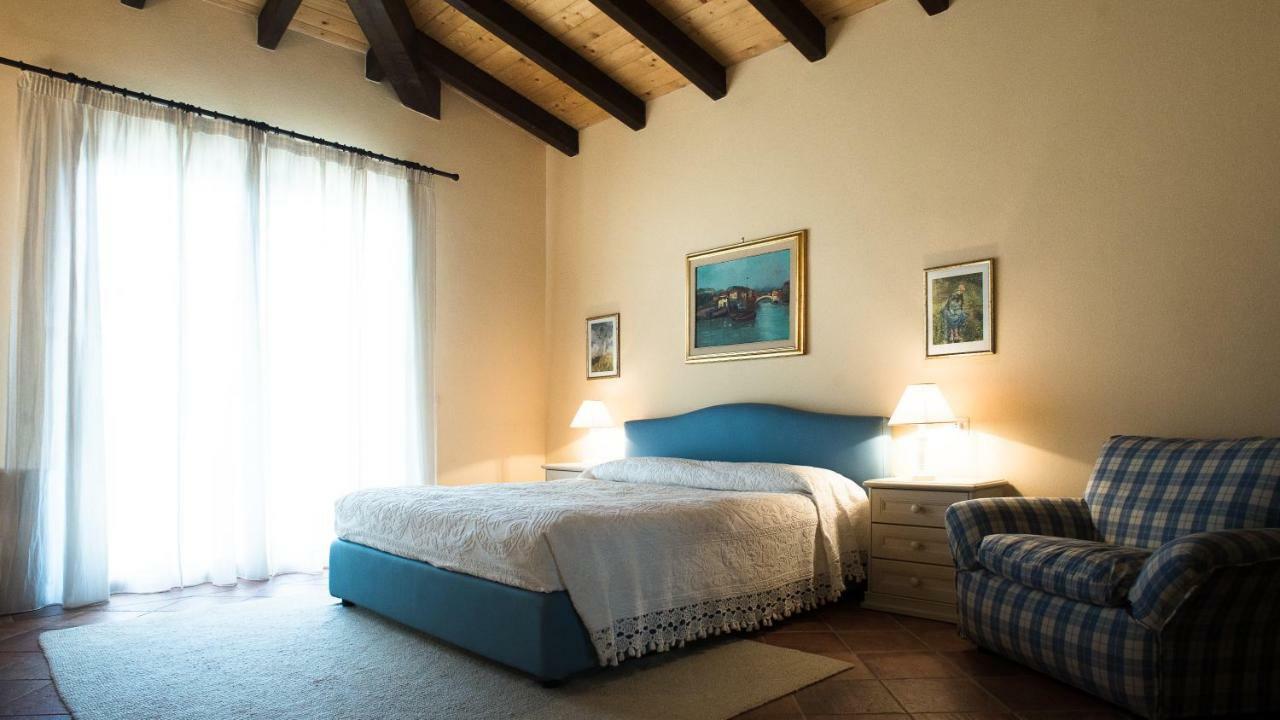 Bed and Breakfast Le Tre Civette - Residenza Di Campagna Вилла-Сан-Пьетро Экстерьер фото